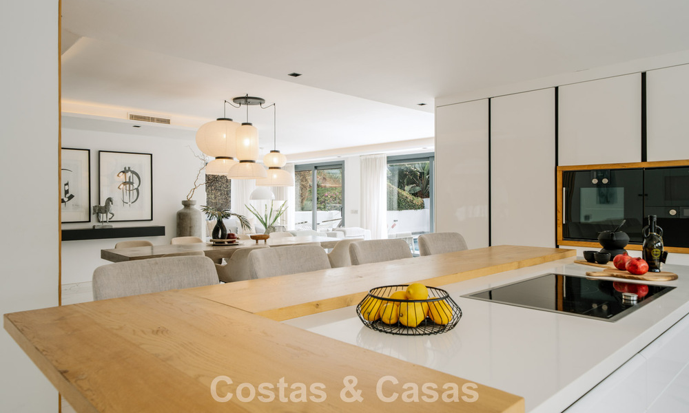 Villa modernisée à vendre à quelques pas des commodités et de Puerto Banús, Marbella 787381