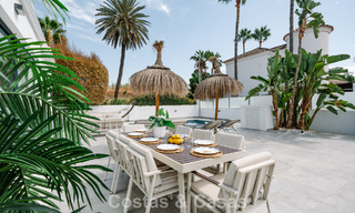 Villa modernisée à vendre à quelques pas des commodités et de Puerto Banús, Marbella 787383 