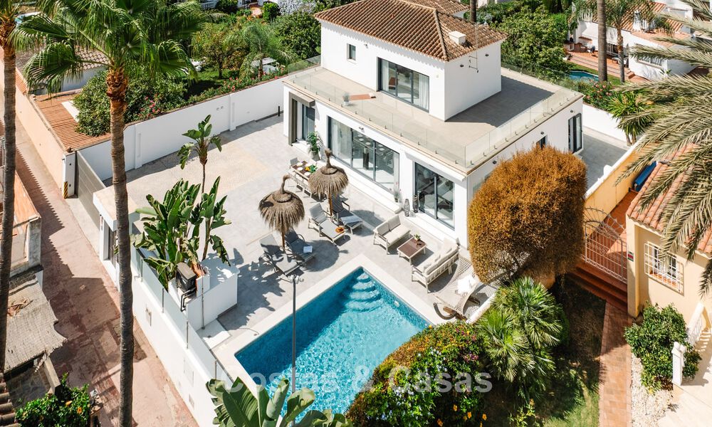 Villa modernisée à vendre à quelques pas des commodités et de Puerto Banús, Marbella 787387