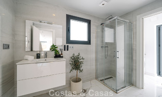 Villa modernisée à vendre à quelques pas des commodités et de Puerto Banús, Marbella 787394 