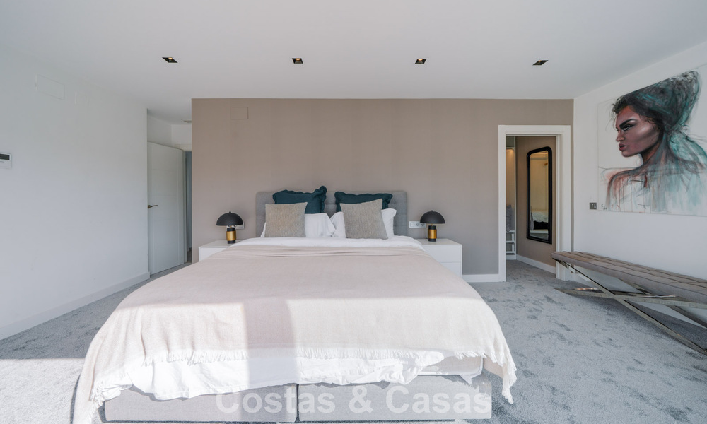 Villa modernisée à vendre à quelques pas des commodités et de Puerto Banús, Marbella 787397