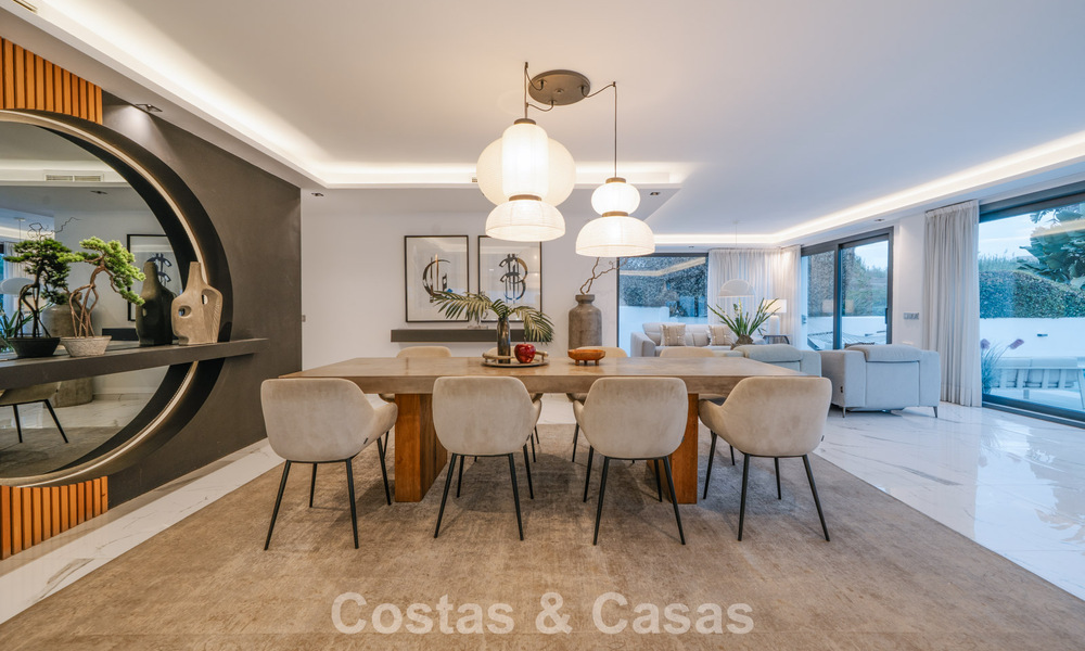 Villa modernisée à vendre à quelques pas des commodités et de Puerto Banús, Marbella 787408