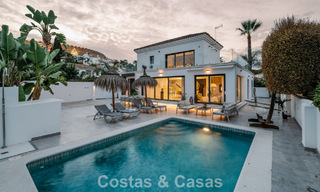 Villa modernisée à vendre à quelques pas des commodités et de Puerto Banús, Marbella 787411 