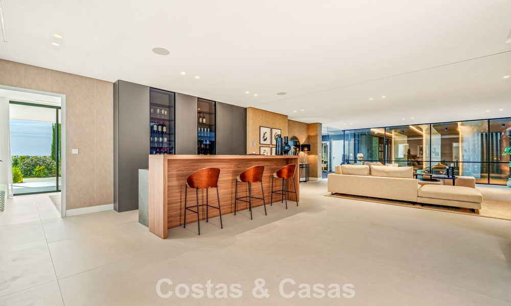 Villa sophistiquée avec vue panoramique à vendre dans une résidence sécurisée à La Quinta, Marbella - Benahavis 787306