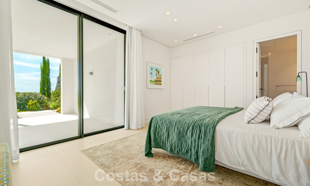 Villa sophistiquée avec vue panoramique à vendre dans une résidence sécurisée à La Quinta, Marbella - Benahavis 787309