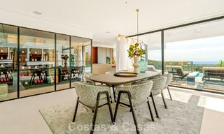 Villa sophistiquée avec vue panoramique à vendre dans une résidence sécurisée à La Quinta, Marbella - Benahavis 787333 