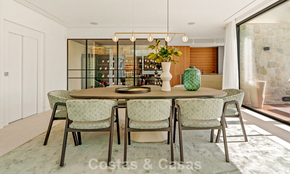 Villa sophistiquée avec vue panoramique à vendre dans une résidence sécurisée à La Quinta, Marbella - Benahavis 787334