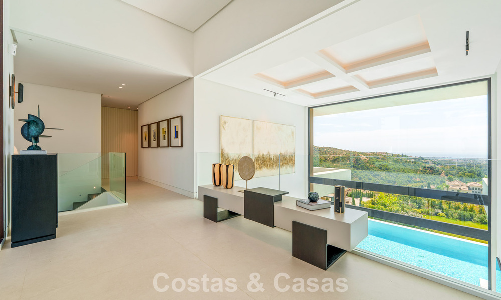 Villa sophistiquée avec vue panoramique à vendre dans une résidence sécurisée à La Quinta, Marbella - Benahavis 787346