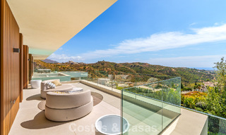 Villa sophistiquée avec vue panoramique à vendre dans une résidence sécurisée à La Quinta, Marbella - Benahavis 787347 