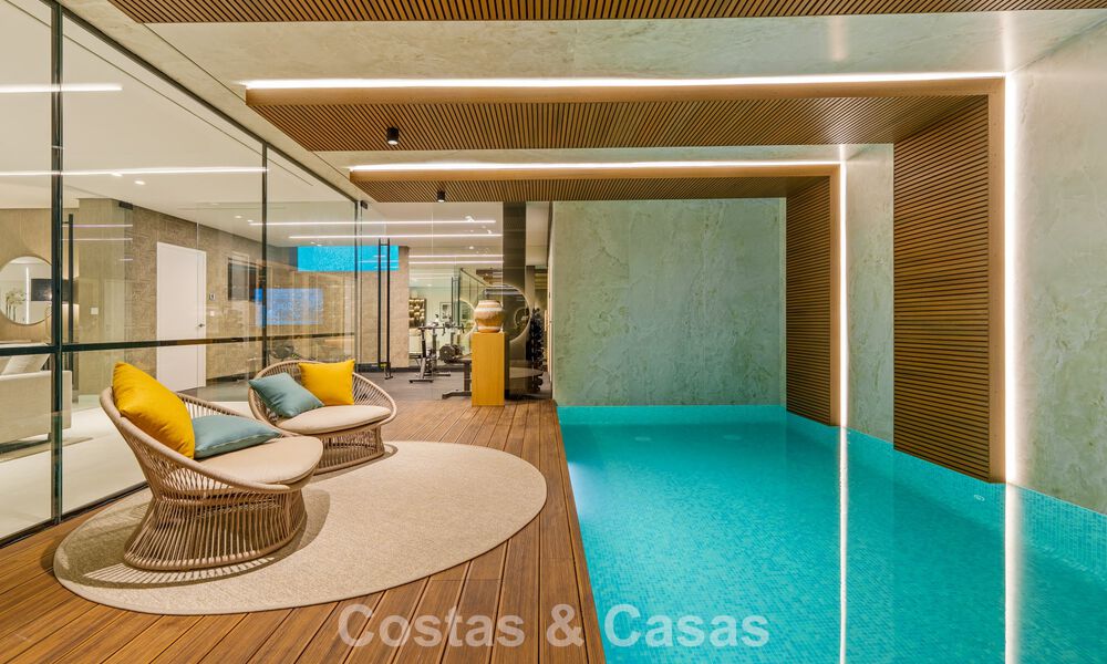 Villa sophistiquée avec vue panoramique à vendre dans une résidence sécurisée à La Quinta, Marbella - Benahavis 787357