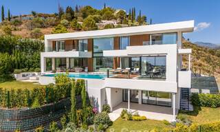 Villa sophistiquée avec vue panoramique à vendre dans une résidence sécurisée à La Quinta, Marbella - Benahavis 787360 