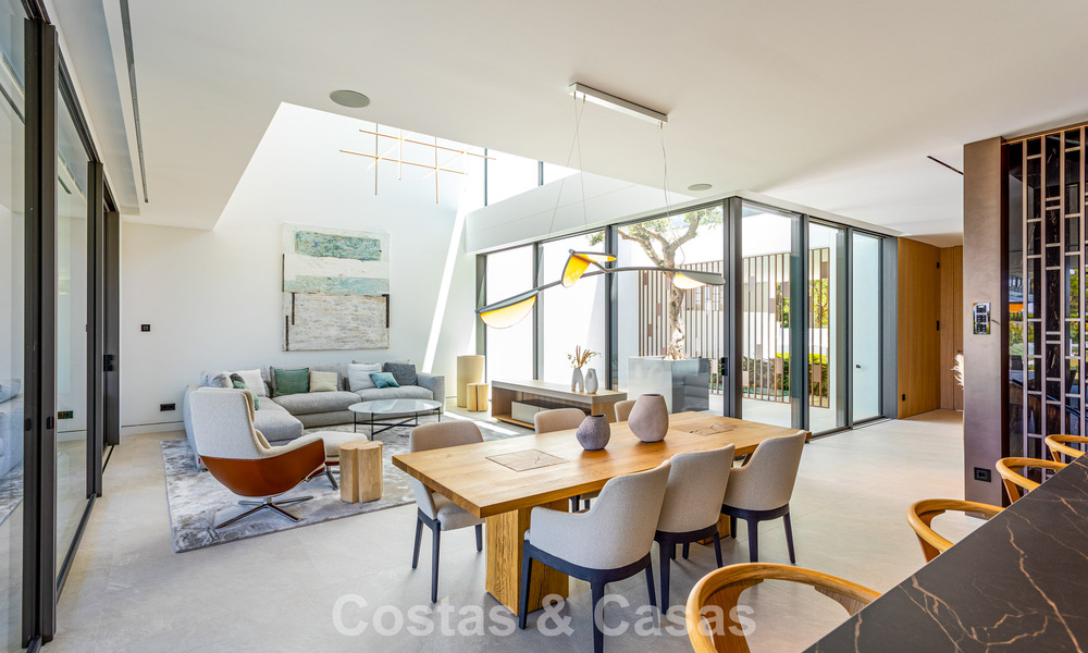 Maison exclusive avec vue sur la mer à vendre dans un complexe moderne avec sécurité 24h sur le Golden Mile de Marbella 787270