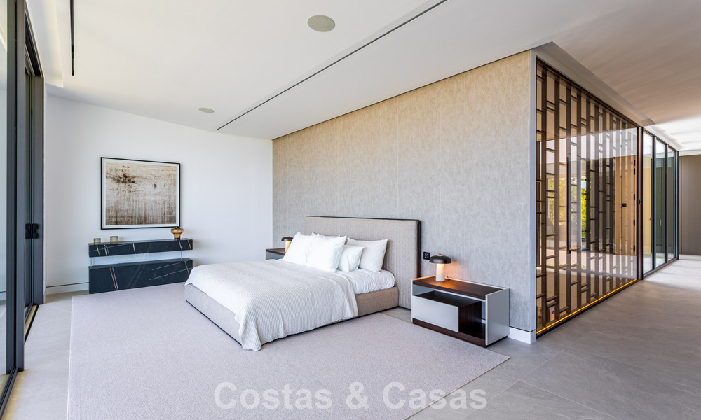 Maison exclusive avec vue sur la mer à vendre dans un complexe moderne avec sécurité 24h sur le Golden Mile de Marbella 787280