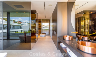 Maison exclusive avec vue sur la mer à vendre dans un complexe moderne avec sécurité 24h sur le Golden Mile de Marbella 787285 