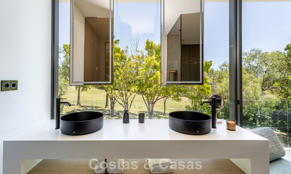 Maison exclusive avec vue sur la mer à vendre dans un complexe moderne avec sécurité 24h sur le Golden Mile de Marbella 787291