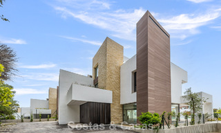 Villa contemporaine à vendre à quelques pas de la plage et des commodités, dans le centre-ville de Marbella 787467 