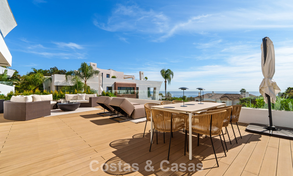 Appartement avec vue sur la mer à vendre dans un complexe prestigieux de Sierra Blanca, sur le Golden Mile de Marbella 787560
