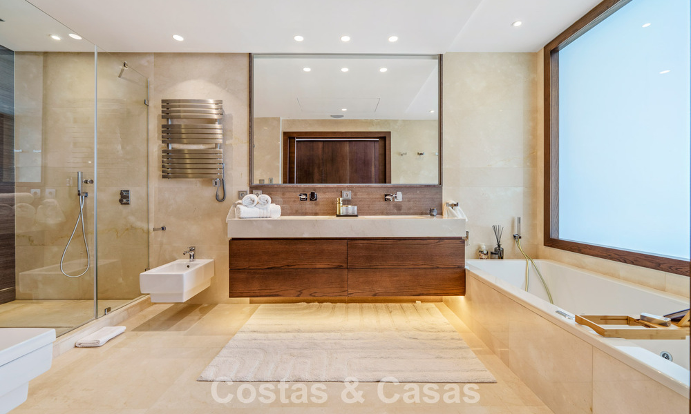 Appartement avec vue sur la mer à vendre dans un complexe prestigieux de Sierra Blanca, sur le Golden Mile de Marbella 787562