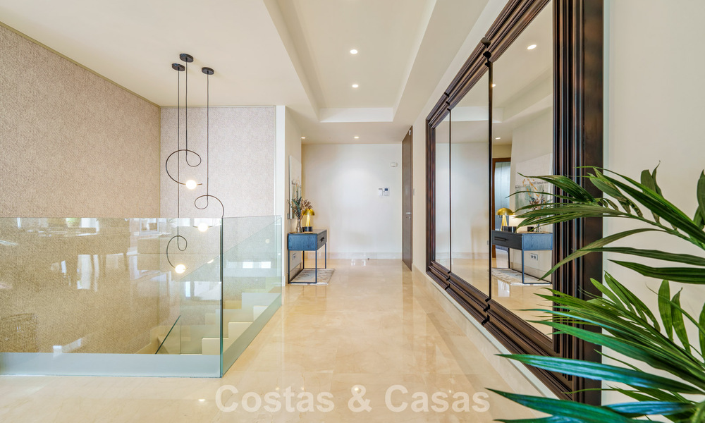 Appartement avec vue sur la mer à vendre dans un complexe prestigieux de Sierra Blanca, sur le Golden Mile de Marbella 787570