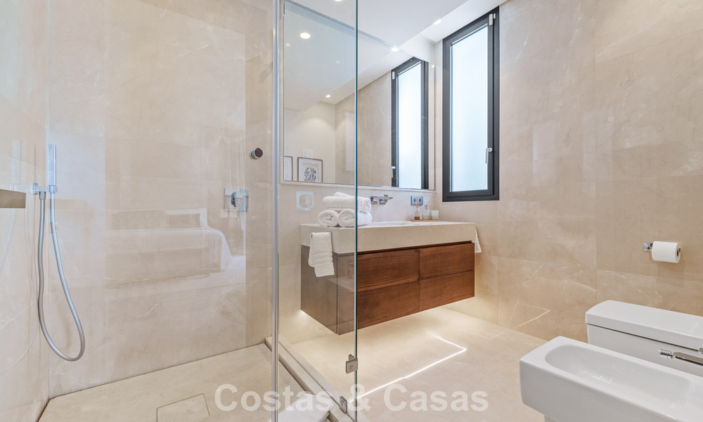 Appartement avec vue sur la mer à vendre dans un complexe prestigieux de Sierra Blanca, sur le Golden Mile de Marbella 787578