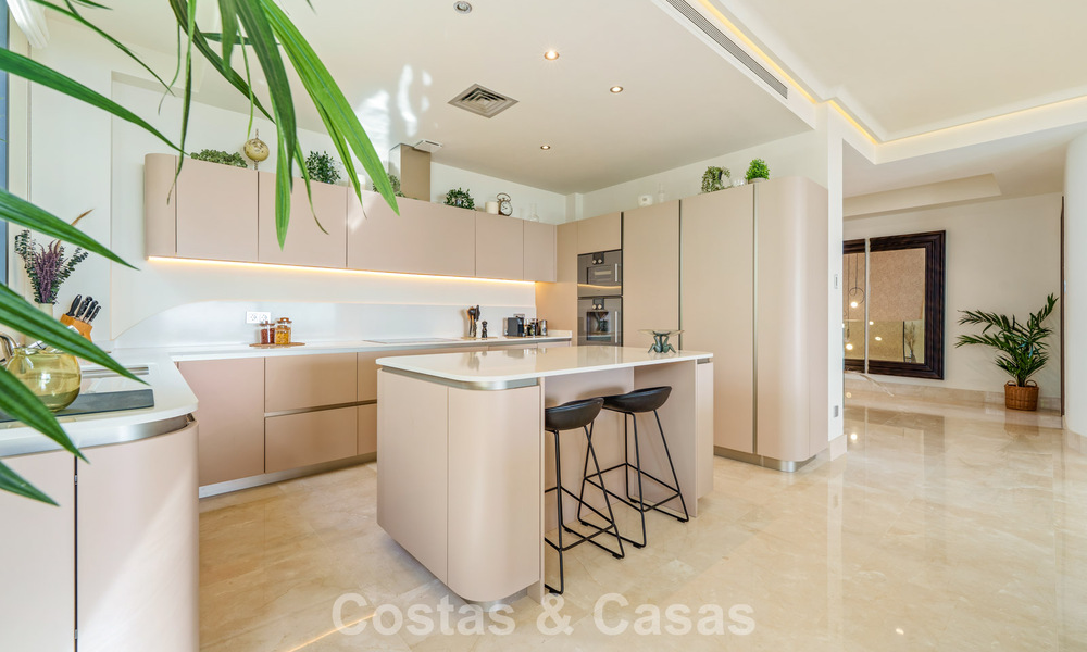 Appartement avec vue sur la mer à vendre dans un complexe prestigieux de Sierra Blanca, sur le Golden Mile de Marbella 787586