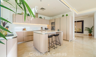 Appartement avec vue sur la mer à vendre dans un complexe prestigieux de Sierra Blanca, sur le Golden Mile de Marbella 787586 