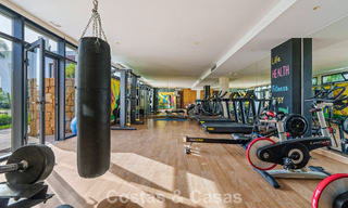 Appartement avec vue sur la mer à vendre dans un complexe prestigieux de Sierra Blanca, sur le Golden Mile de Marbella 787597 