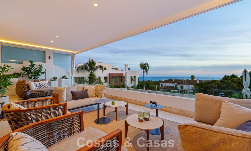 Appartement avec vue sur la mer à vendre dans un complexe prestigieux de Sierra Blanca, sur le Golden Mile de Marbella 787598
