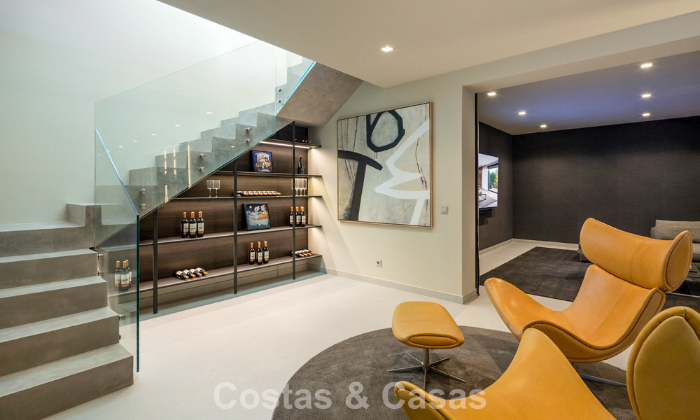 Luxueuse villa neuve, prête à emménager, à vendre dans un prestigieux complexe de golf 5* à Marbella - Benahavis 787424