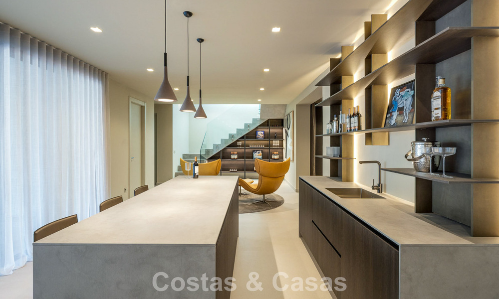 Luxueuse villa neuve, prête à emménager, à vendre dans un prestigieux complexe de golf 5* à Marbella - Benahavis 787427