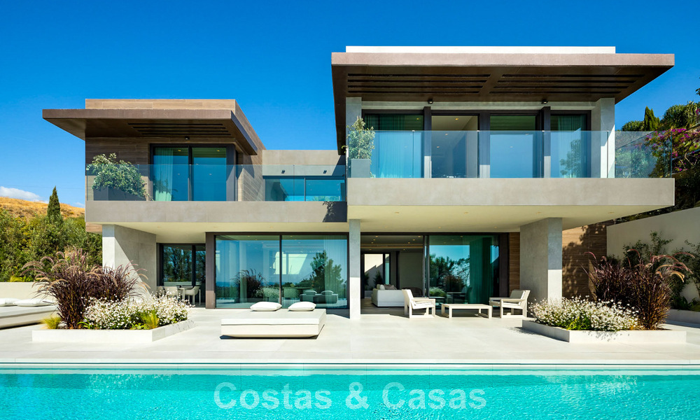 Luxueuse villa neuve, prête à emménager, à vendre dans un prestigieux complexe de golf 5* à Marbella - Benahavis 787430