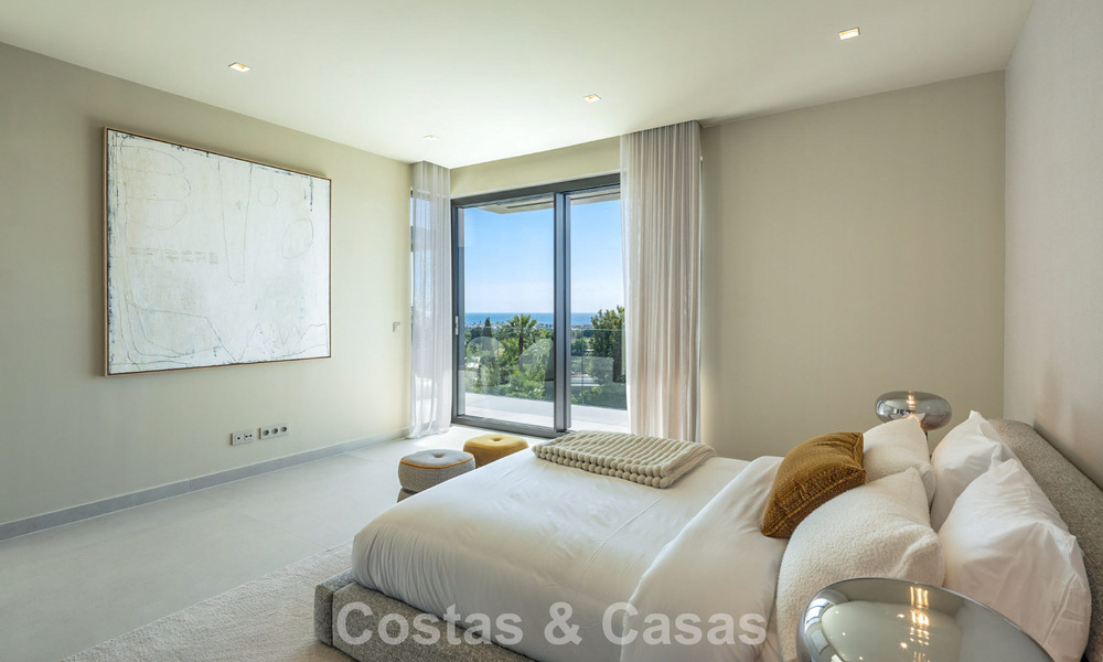 Luxueuse villa neuve, prête à emménager, à vendre dans un prestigieux complexe de golf 5* à Marbella - Benahavis 787435