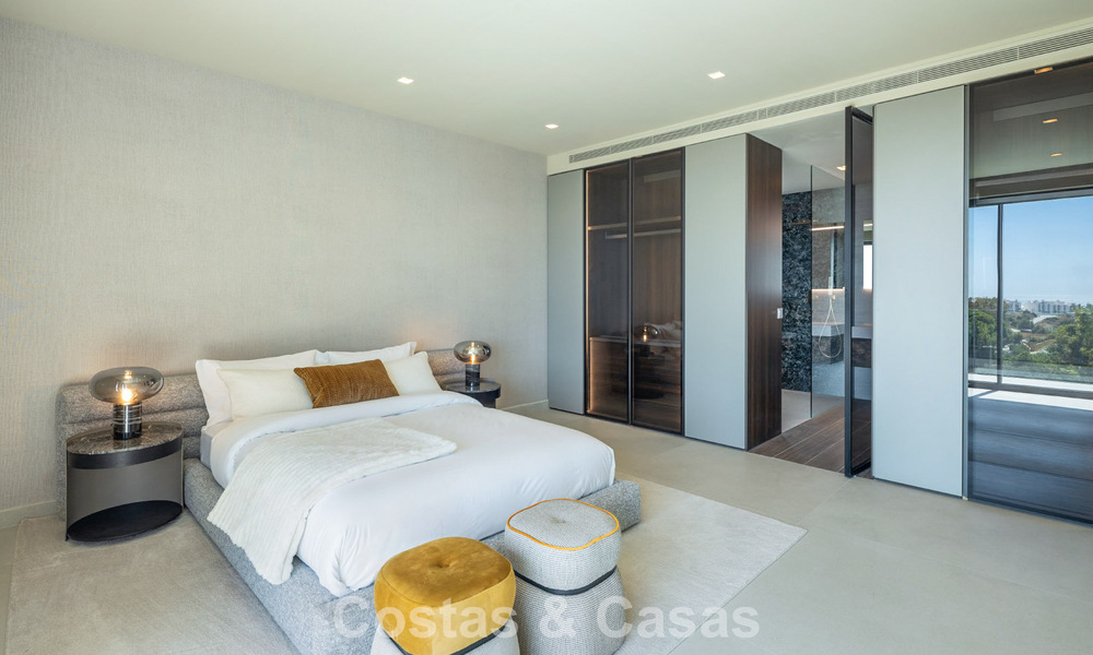 Luxueuse villa neuve, prête à emménager, à vendre dans un prestigieux complexe de golf 5* à Marbella - Benahavis 787436