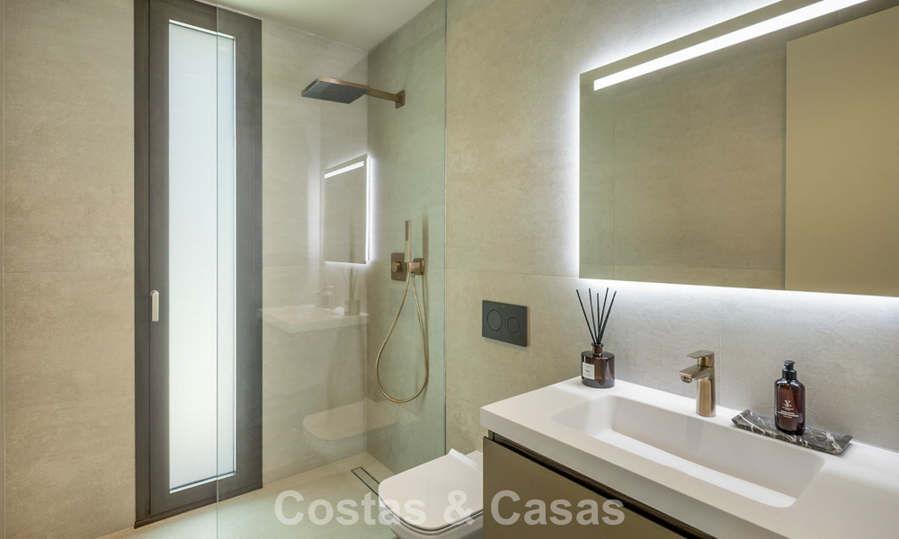 Luxueuse villa neuve, prête à emménager, à vendre dans un prestigieux complexe de golf 5* à Marbella - Benahavis 787440