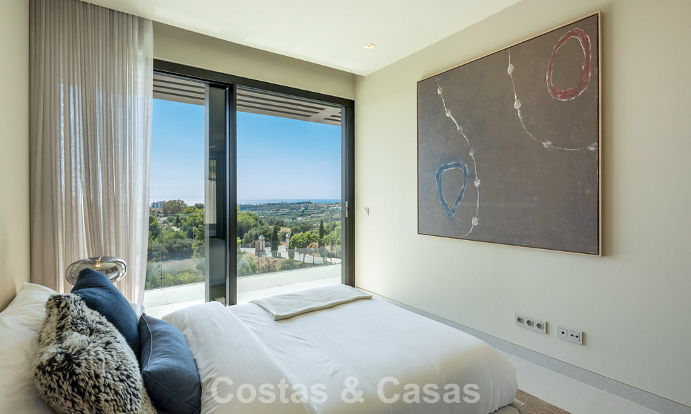 Luxueuse villa neuve, prête à emménager, à vendre dans un prestigieux complexe de golf 5* à Marbella - Benahavis 787442