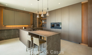 Luxueuse villa neuve, prête à emménager, à vendre dans un prestigieux complexe de golf 5* à Marbella - Benahavis 787448 