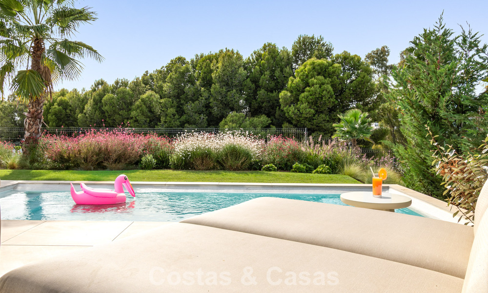 Maison moderne à vendre dans un complexe de golf à l'est du centre de Marbella 787941