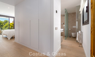 Maison moderne à vendre dans un complexe de golf à l'est du centre de Marbella 787951 