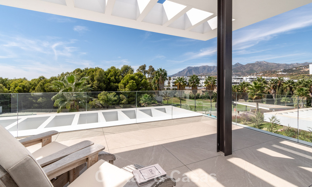 Maison moderne à vendre dans un complexe de golf à l'est du centre de Marbella 787956