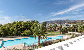 Maison moderne à vendre dans un complexe de golf à l'est du centre de Marbella 787958 