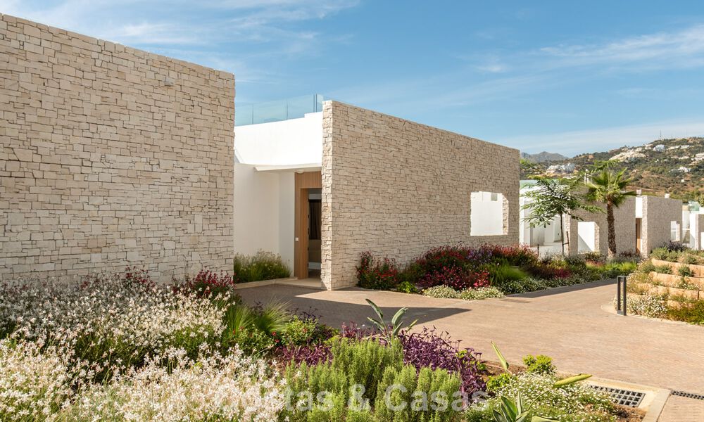 Maison moderne à vendre dans un complexe de golf à l'est du centre de Marbella 787964