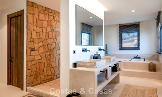 Villa prête à emménager, dans le style chic d'Ibiza, avec vue sur la mer, à vendre sur le nouveau Golden Mile entre Marbella et Estepona 787771 