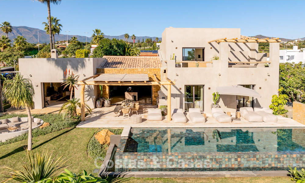 Villa prête à emménager, dans le style chic d'Ibiza, avec vue sur la mer, à vendre sur le nouveau Golden Mile entre Marbella et Estepona 787787