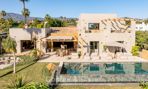 Villa prête à emménager, dans le style chic d'Ibiza, avec vue sur la mer, à vendre sur le nouveau Golden Mile entre Marbella et Estepona 787787