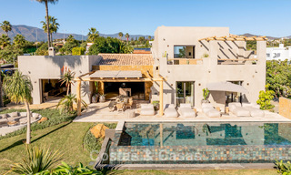 Villa prête à emménager, dans le style chic d'Ibiza, avec vue sur la mer, à vendre sur le nouveau Golden Mile entre Marbella et Estepona 787787 