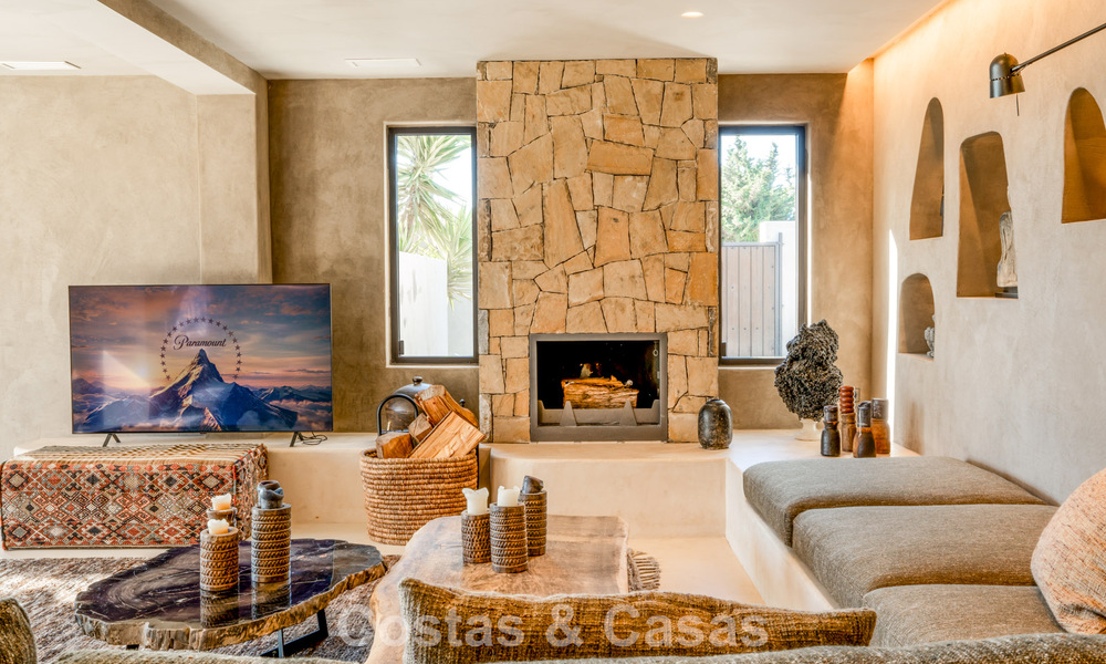 Villa prête à emménager, dans le style chic d'Ibiza, avec vue sur la mer, à vendre sur le nouveau Golden Mile entre Marbella et Estepona 787791