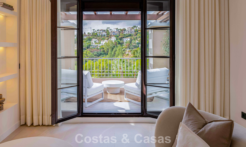 Penthouse d'angle contemporain, rénové et prêt à emménager, à vendre à Marbella - Benahavis 787904