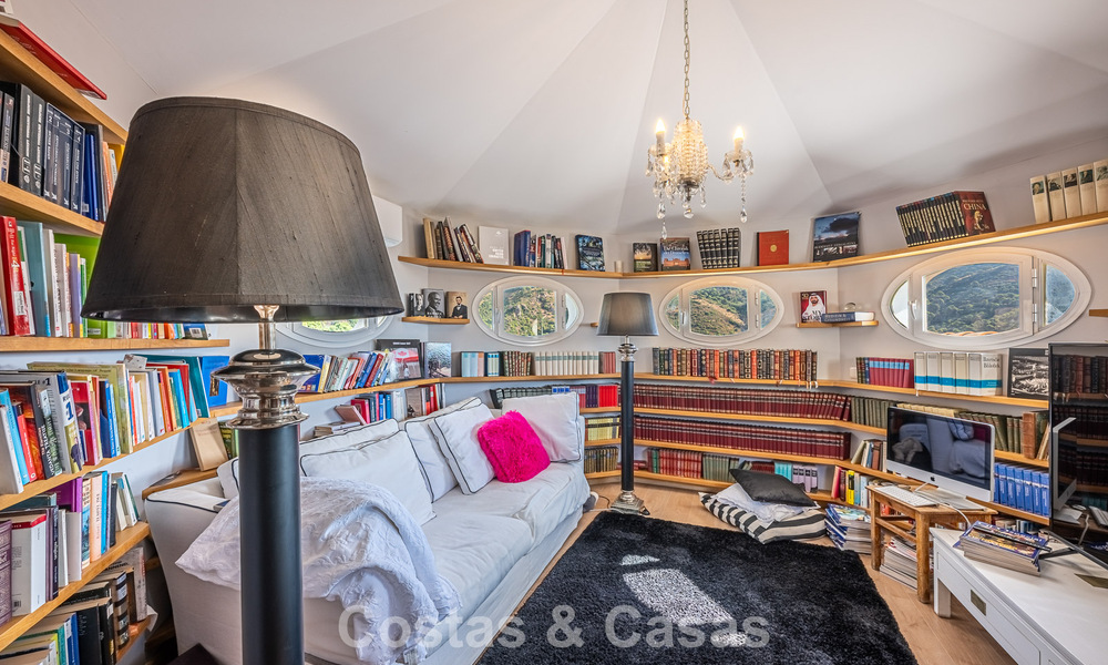 Villa de luxe méditerranéenne avec vue panoramique à vendre, nichée dans les collines verdoyantes de Marbella - Benahavís 789891