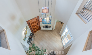 Villa de luxe méditerranéenne avec vue panoramique à vendre, nichée dans les collines verdoyantes de Marbella - Benahavís 789901 