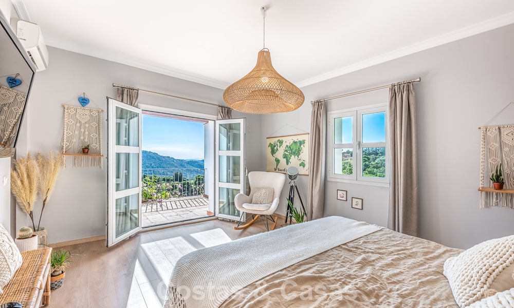 Villa de luxe méditerranéenne avec vue panoramique à vendre, nichée dans les collines verdoyantes de Marbella - Benahavís 789904